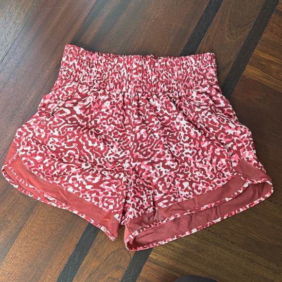 Athleta Mesh Racer High Rise 3” Shorts - Picture 5 of 6